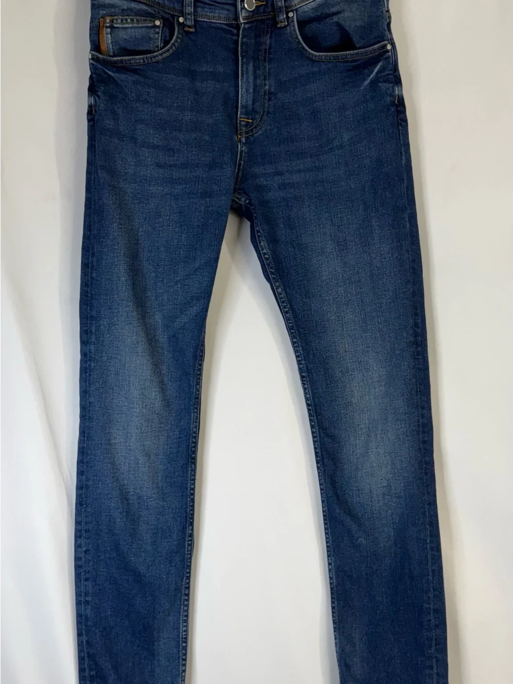 Zara Men Slim Straight Jeans in Blue Wash